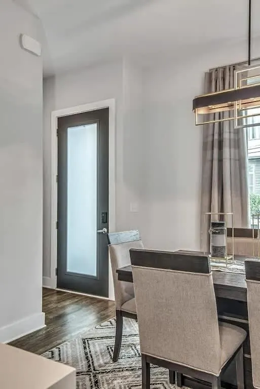 Cowgirl'S Hideaway-Rooftop Patio- 2 Mi To Broadway Nashville Holiday home