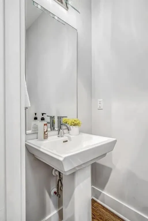 Cowgirl'S Hideaway-Rooftop Patio- 2 Mi To Broadway Nashville Holiday home
